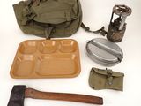 many items that are on the table and on the table