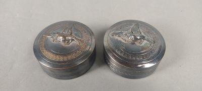 paire de salières et poivrières anciennes en métal argenté
