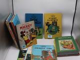 de nombreux livres pour enfants exposés dans une vitrine