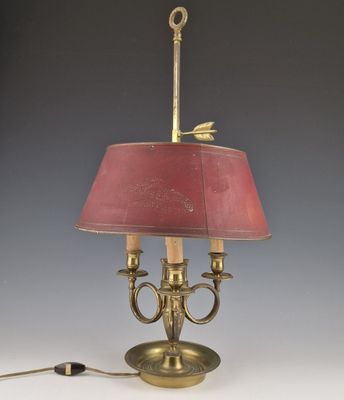 LAMPE BOUILLOTTE ELECTRIQUE Modèle au cor de chasse à trois …