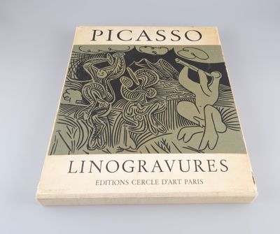 la couverture d'un livre sur laquelle figure le dessin d'un oiseau