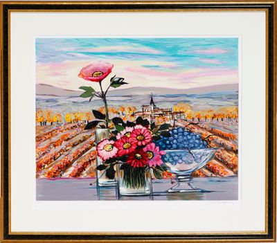 tableau représentant des fleurs dans des vases posés sur une table, avec une vue sur un vignoble
