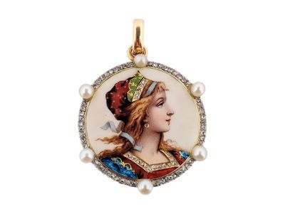 a close up of a picture of a woman wearing pearls