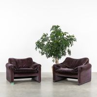 Vico Magistretti (1920–2006) « Maralunga », deux fauteuils r… (photo 2)