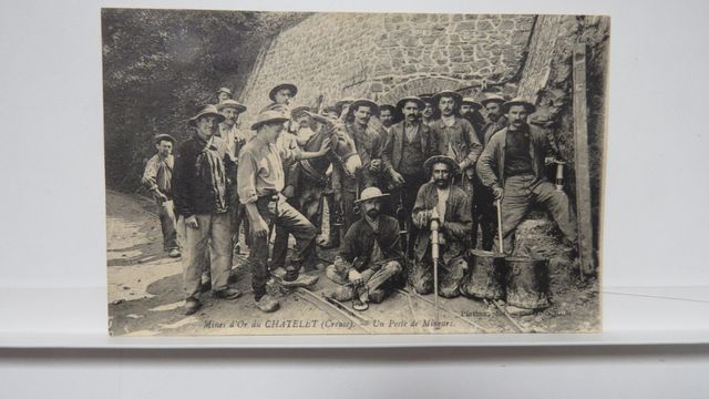 Le Châtelet : Mines d’Or. Un Poste de Mineurs. État superbe. Cart...