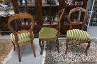 6 magnifiques chaises anciennes accompagnées de 2 fauteuils … (photo 3)