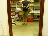 un homme se prenant en photo dans un miroir