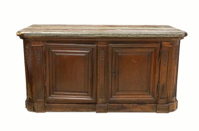 une image représentant une armoire en bois avec un plateau en marbre sur fond blanc
