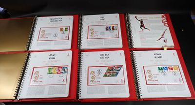 La collection officielle du comité Olympique des 6 reliures …