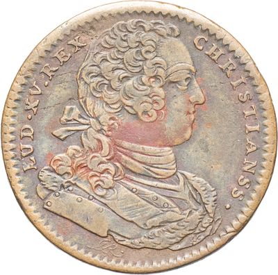 gros plan d'une pièce de monnaie sur fond blanc