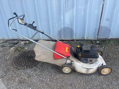 Tondeuse thermique SICATEC avec moteur KAWASAKI