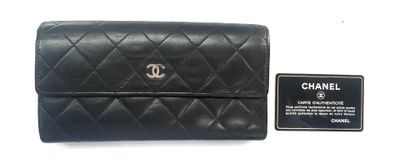 CHANEL - Portefeuille Chanel Classic Long Flap (également ap…
