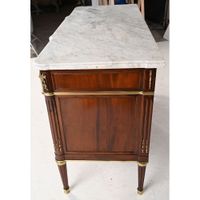 MOLITOR (Attribué à). LARGE COMMODE LOUIS XVI de forme recta… (photo 3)