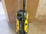 an image of a yellow and black pressurer in a room