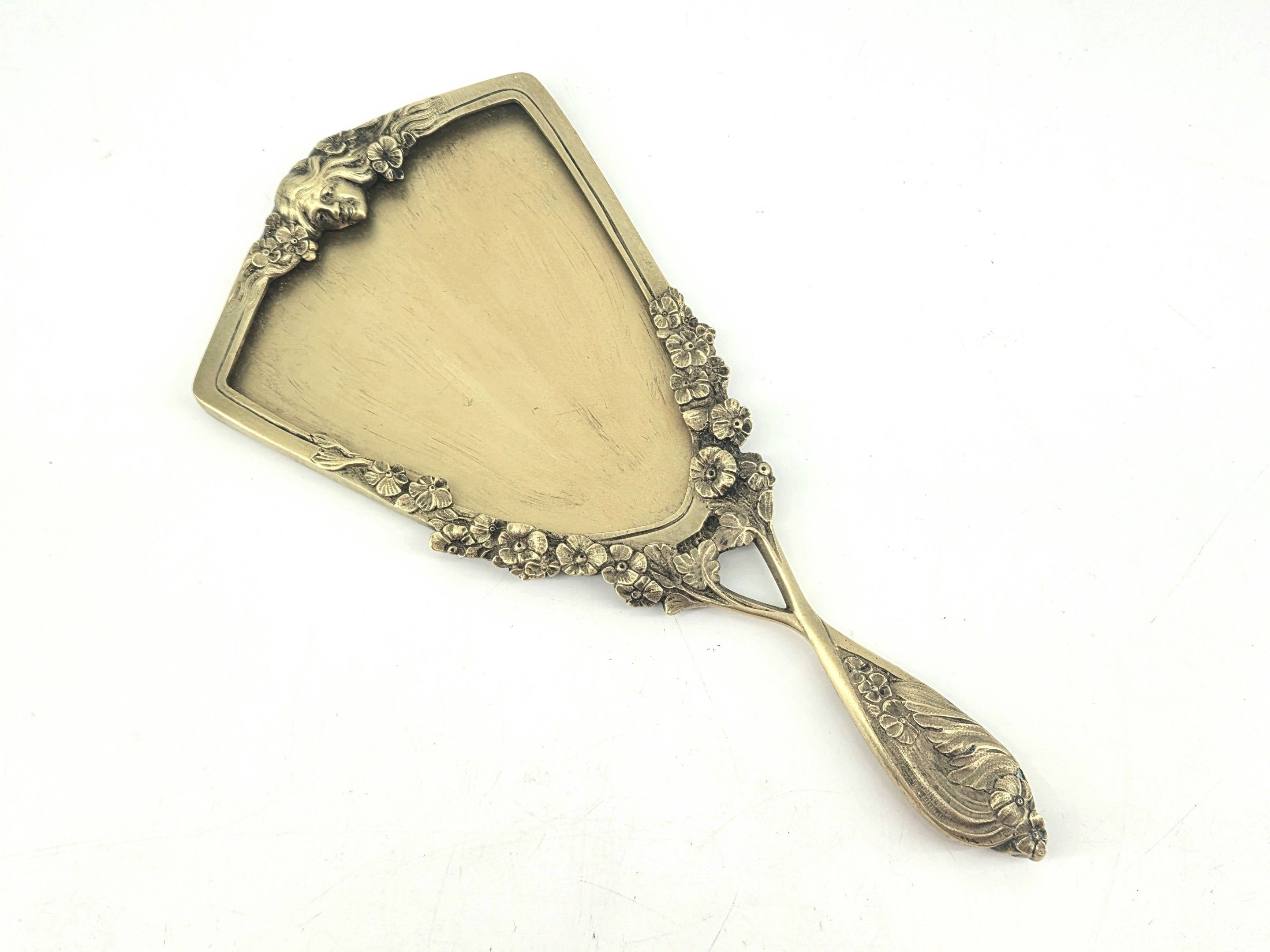 Objets d'art & Curiosités