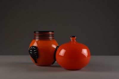 DAUM Nancy Petit vase boule et petit vase à fleurs stylisées…