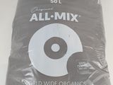 un sac de « All Mix » par terre