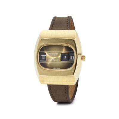 une image d'un gros plan d'une montre-bracelet sur un fond blanc