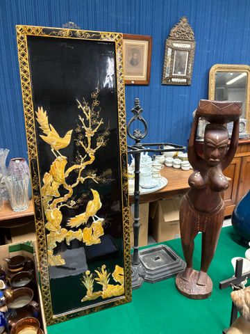 Porte parapluies en fonte, statuette africaine bois sculpté et ca