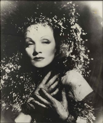 John Engstead (1909-1983) Marlene Dietrich Dans 'Seven Sinne…