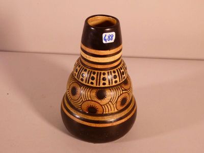 Vase à renflements en gradins en grès émaillé, décor émaillé… - Photo 1