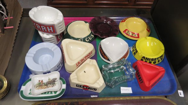 Lot de 15 cendriers publicitaires : Dubonnet, Byrrh, Tiffon, Lote...
