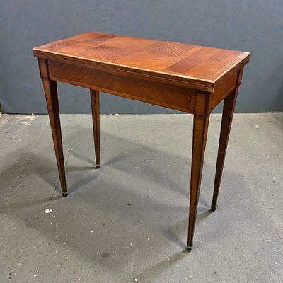 Table à jeu en bois de placage, plateau portefeuille pivotan…