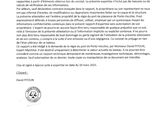 un gros plan d'un document comportant une image en noir et blanc
