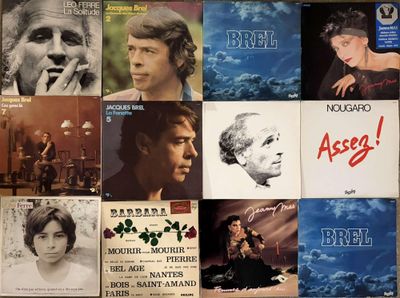 de nombreuses pochettes d'albums sur le mur de cette pièce