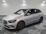 la nouvelle Mercedes Classe B dans un showroom chez un concessionnaire Mercedes