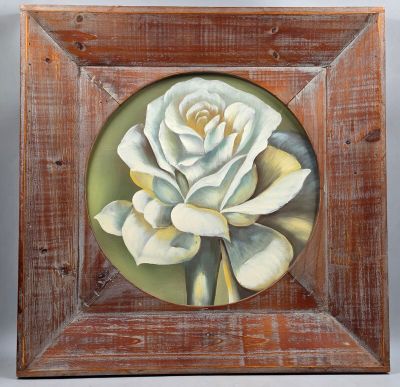 peinture représentant une rose blanche dans un cadre en bois sur fond blanc