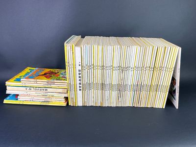 une pile de livres pour enfants empilés les uns sur les autres