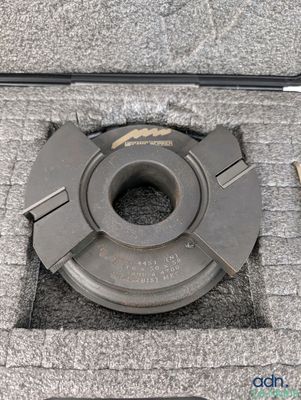 an image of a tool that is laying on the ground