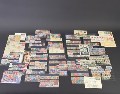 une vaste collection de timbres provenant du monde entier