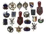 de nombreux types de badges différents sur fond blanc