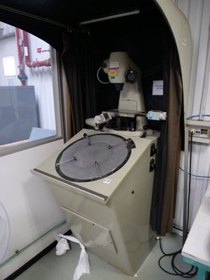 1 Projecteur DE Profile Orama 500,