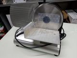 a machine that is sitting on top of a table
