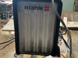 a machine that is sitting on top of a pallet