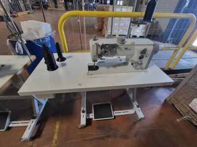 a machine that is sitting on a table in a room
