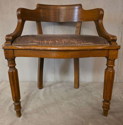 Fauteuil de bureau en bois naturel, assise en cuir brun, clo…