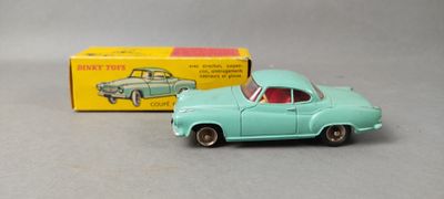 DINKY TOYS. Coupé Borgward « Isabella » verte, en l’état, un…