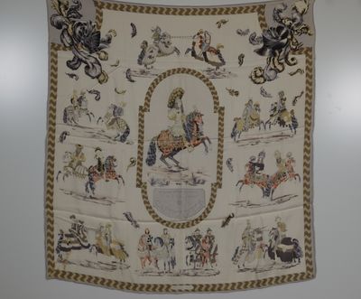 HERMES Carré en soie "Tournois et Carrousels".