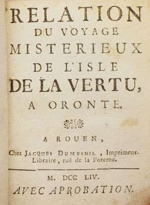 un vieux livre avec un titre en noir et blanc