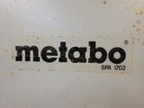 une photo d'un panneau métallique portant l'inscription « Metabo SPA 7602 »