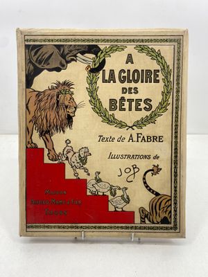 un vieux livre sur lequel figure l'image d'un lion et d'un lion