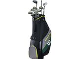 un gros plan d'un sac de clubs de golf sur fond blanc