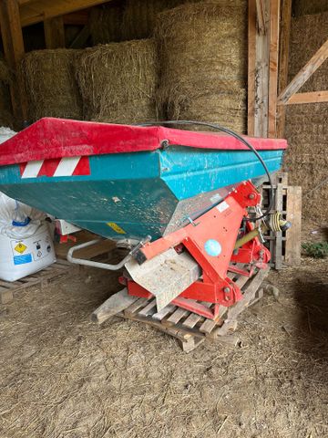 Semoir à engrais SULKY DPX de 2011 série DT 01 132, mac 330kgs