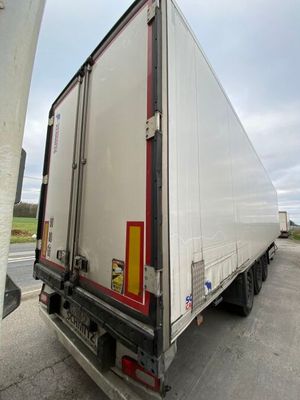 SCHMITZ *SEMI-REMORQUE CARGOBULL - Immatriculation : GJ-606-…