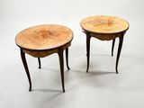 paire de petites tables d'appoint de style Louis XV