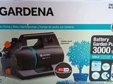 une boîte sur laquelle est représentée une pompe de jardin